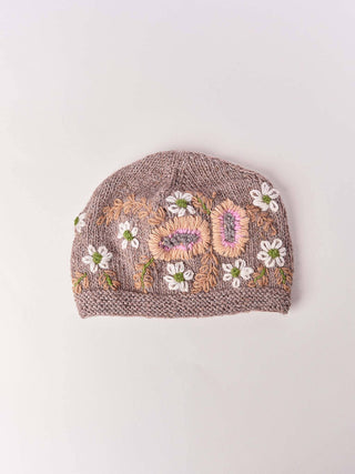 White Daisy Beanie