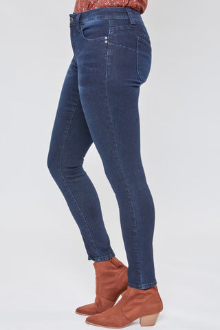 Wannabettabutt Midrise skinny jean