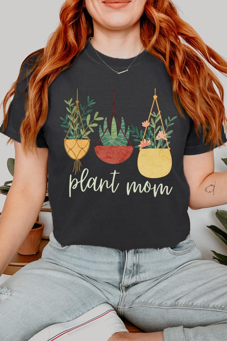 Plant Mom Tee Black