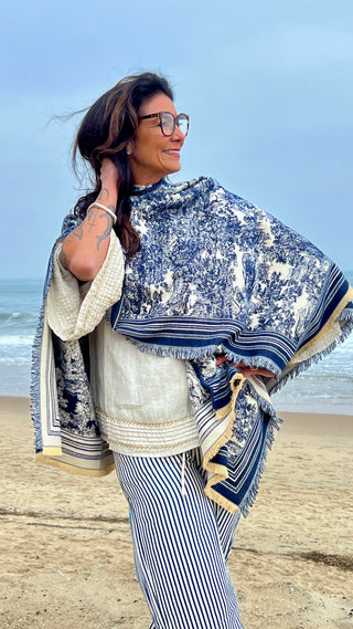 Toile Me Up Wrap O/S