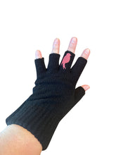 Give them the finger less gloves Mauve/blk