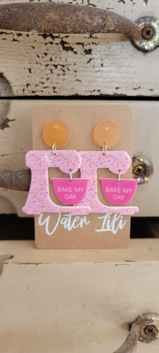 Bake My Day earrings