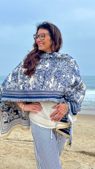 Toile Me Up Wrap O/S