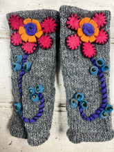 Felted Flower Fingerless gloves