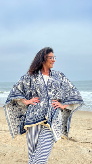 Toile Me Up Wrap O/S