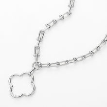 Quatrefoil chain necklace