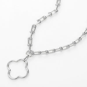 Quatrefoil chain necklace