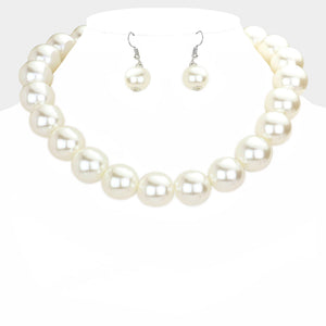 For the LOVE of Pearls necklace set