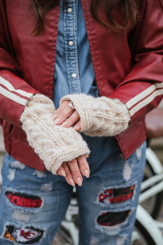 Cable Knit Handwarmer Cream