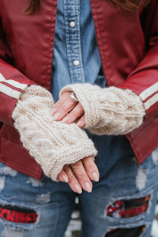 Cable Knit Handwarmer Cream