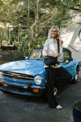 Water Lili Famous Crossover Black