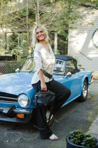 Water Lili Famous Crossover Black