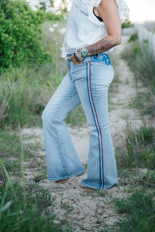 FARRAH FLAG Flares