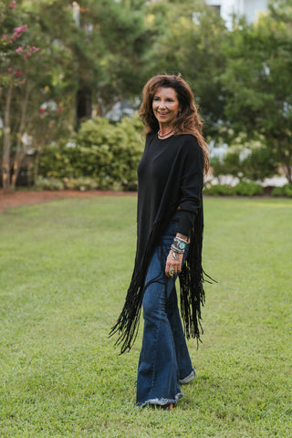 Holy Smokes Fringe Poncho Blk O/S
