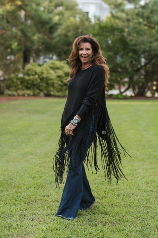Holy Smokes Fringe Poncho Blk O/S