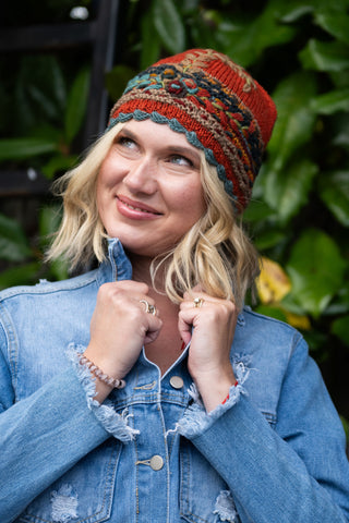 Lama EmbroideryBeanie rust