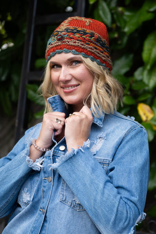 Lama EmbroideryBeanie rust