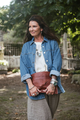 Exclusive Water Lili Leather envelope bag