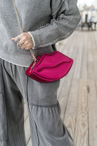 Lips that kill handbag Fuchsia