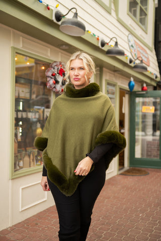 Boardwalk Baronese Poncho O/S Moss