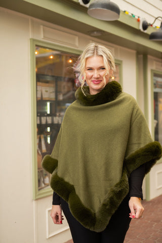 Boardwalk Baronese Poncho O/S Moss