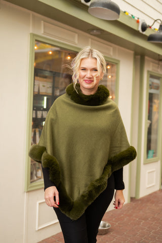 Boardwalk Baronese Poncho O/S Moss