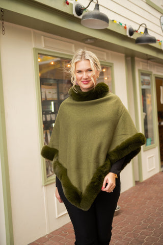 Boardwalk Baronese Poncho O/S Moss