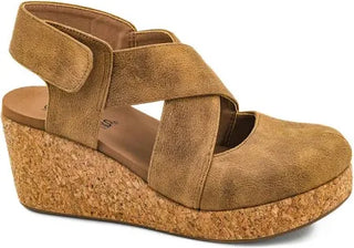 Case Closed Sandal Tan