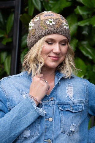 White Daisy Beanie