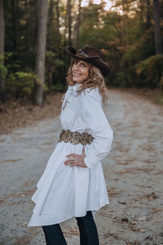 The Artist Cape/Top O/S WHT