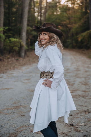 The Artist Cape/Top O/S WHT