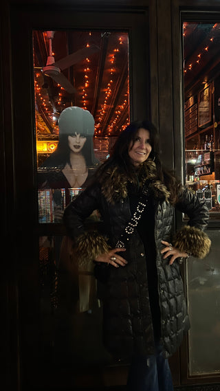 Water Lili Famous Crossover Black